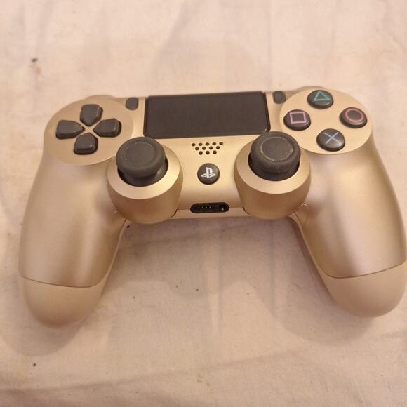 Playstation 4 PS4 DualShock Wireless Controller CUH-ZCT2U Gold - Picture 1 of 4